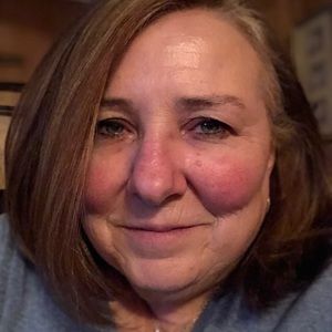 Meet your Posher, Laurie